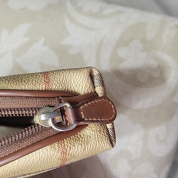 BURBERRYS VINTAGE COSMETIC BAG - Picture 8 of 11